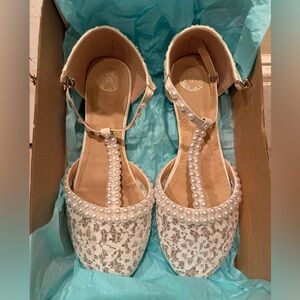 Elegant Pearl Embellished White Lace Women's Shoes